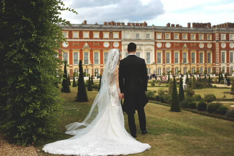 Hampton Court Palace wedding photography by Brett Harkness