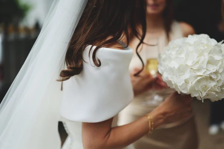Hampton Court Palace wedding photography by Brett Harkness