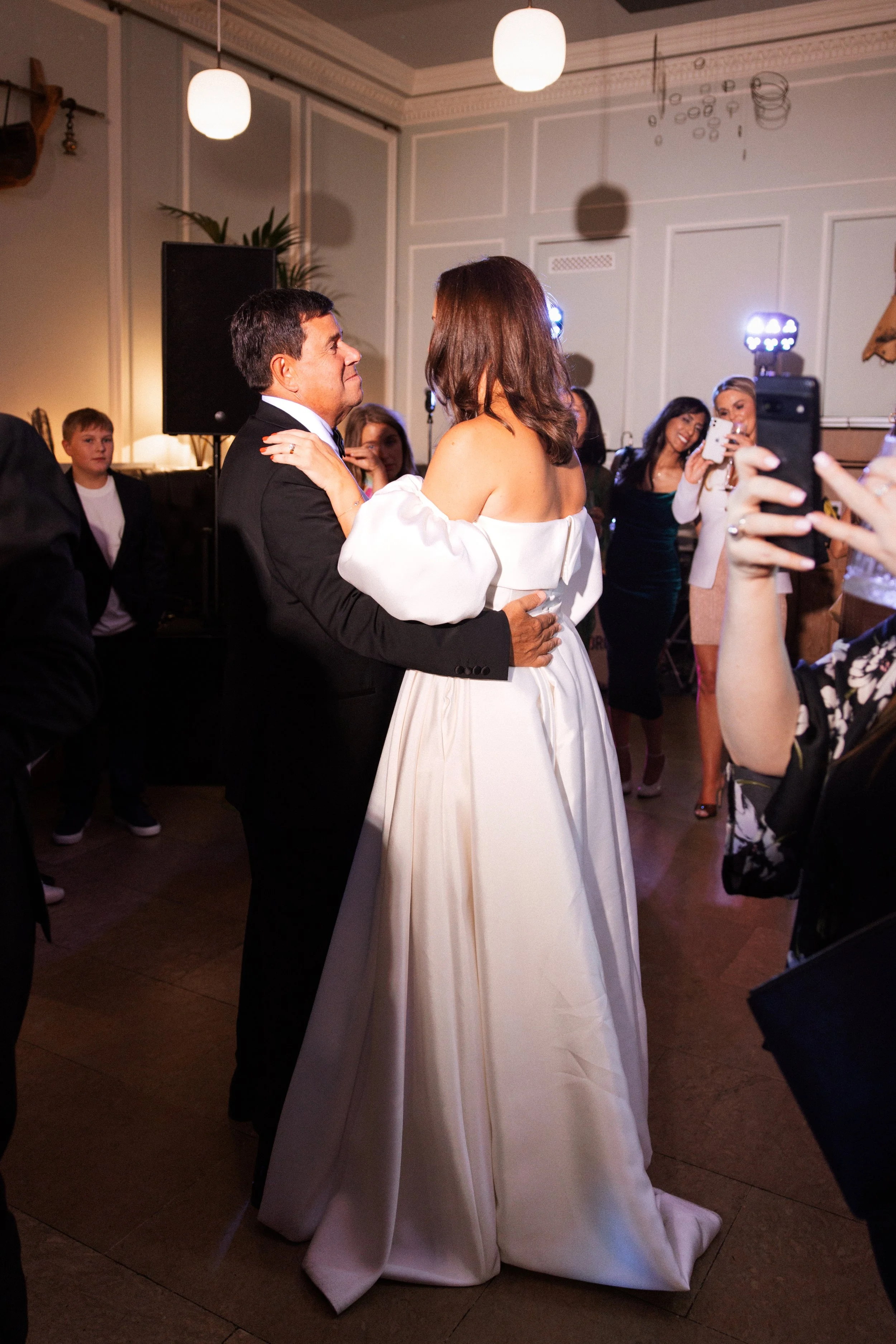 Islington Town Hall Wedding Photography-74.jpg