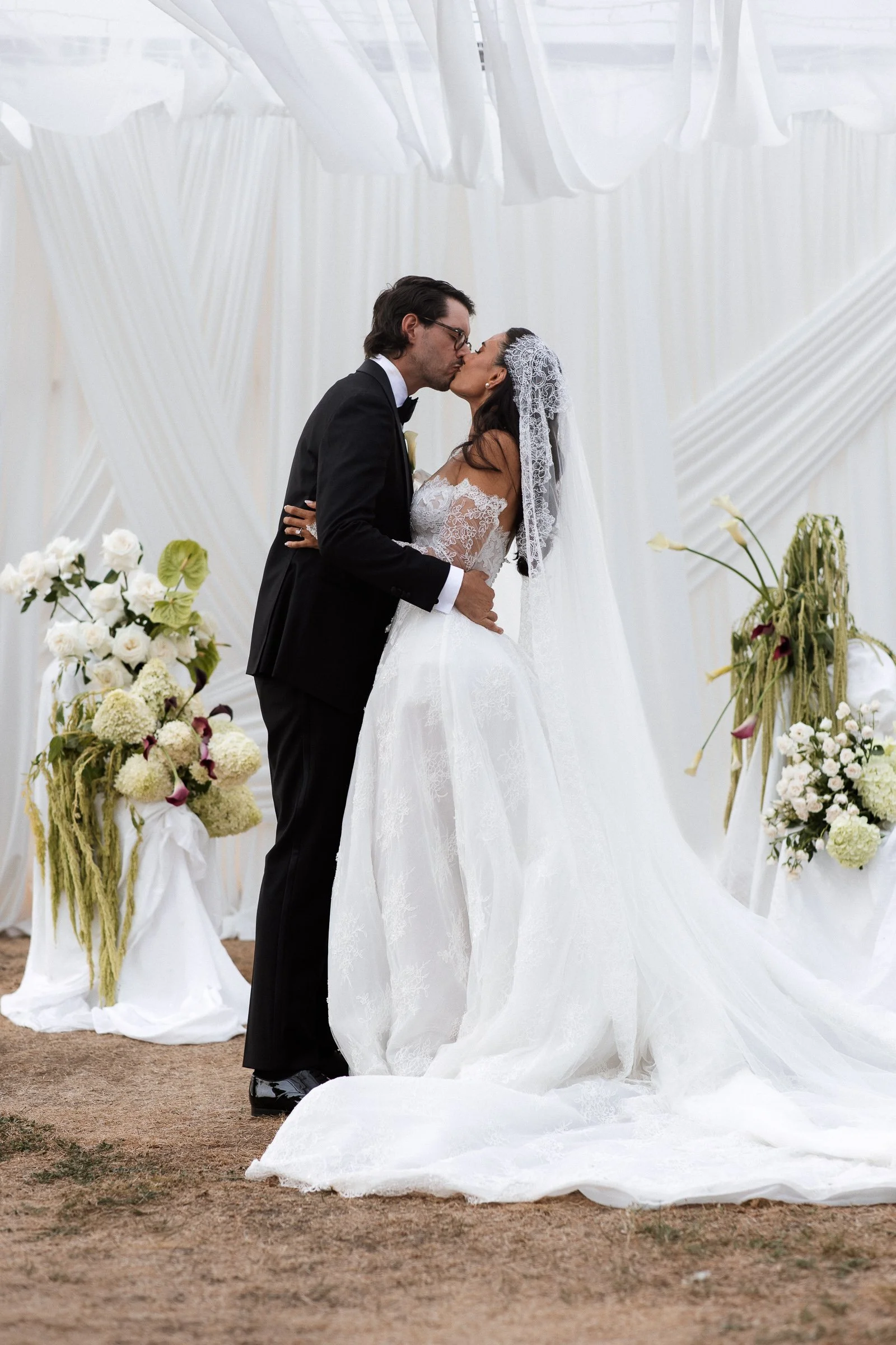 no3-the-chateau-wedding-photography-alexa-tobias.jpg-37.jpg