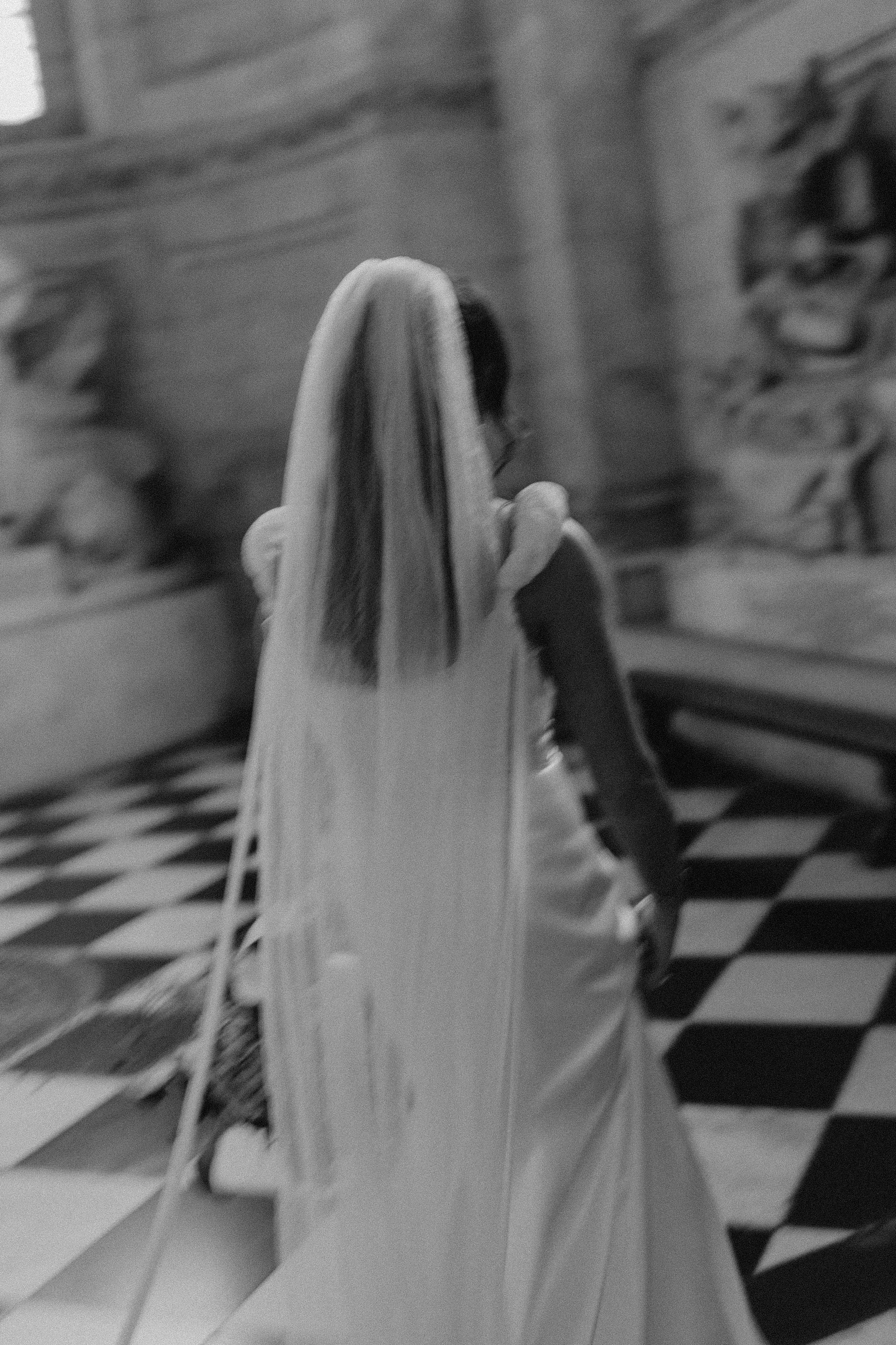 Ellen & Chris Previews-23.JPG