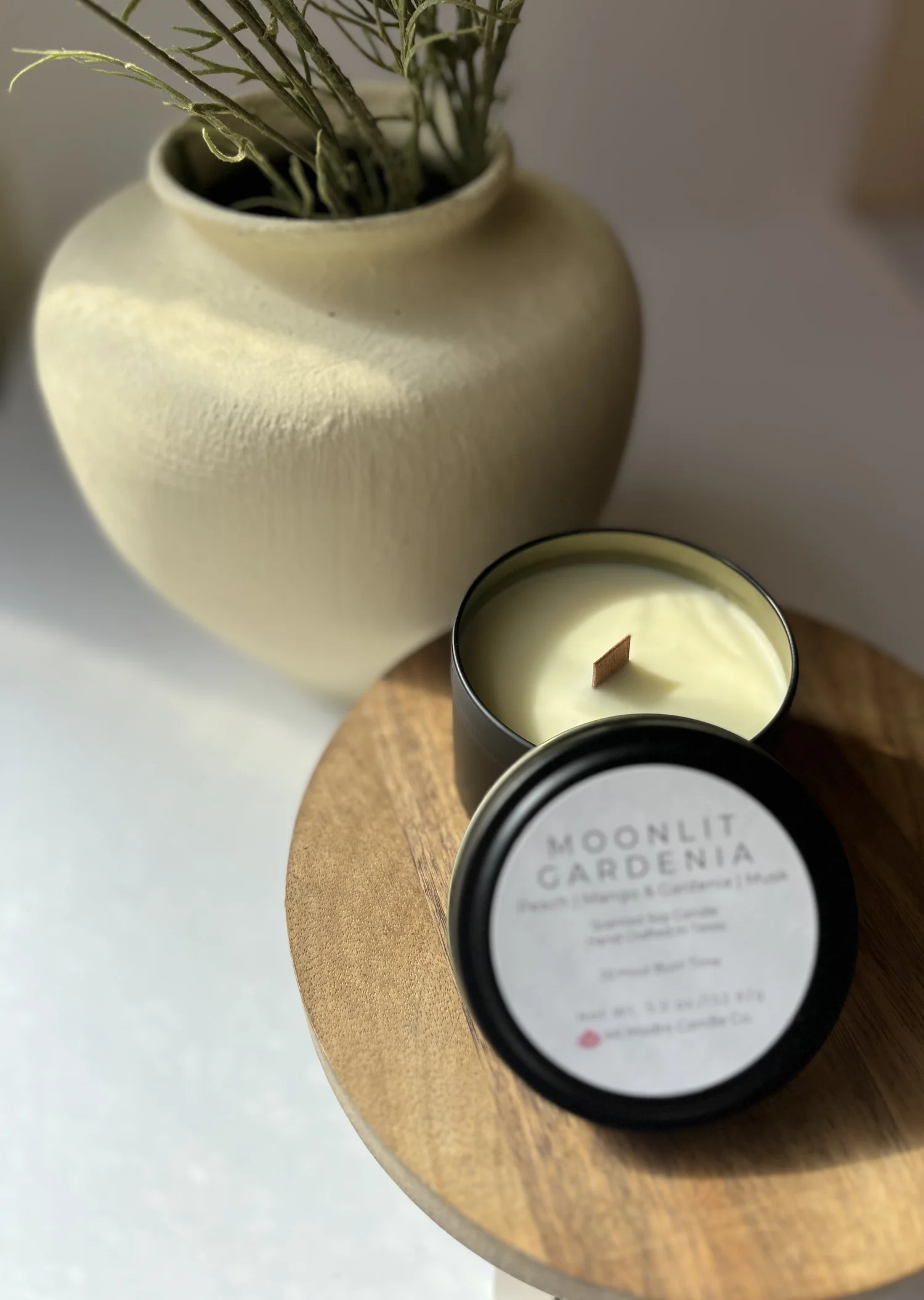 Moonlit Gardenia - Gardenia & Tropical Floral Soy Candle — Mi
