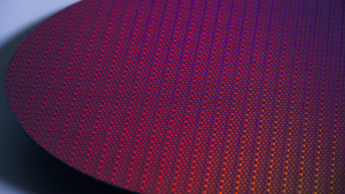 Intel Completes RAMP C and Advances Domestic 18A Defense Production