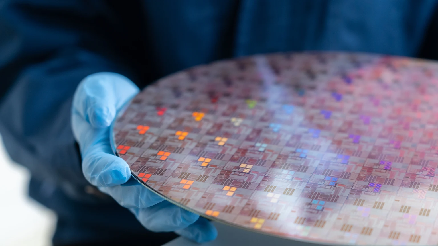 TSMC Bets On Glass For CoWoS As AI Packaging Race Moves Beyond Organic Substrates