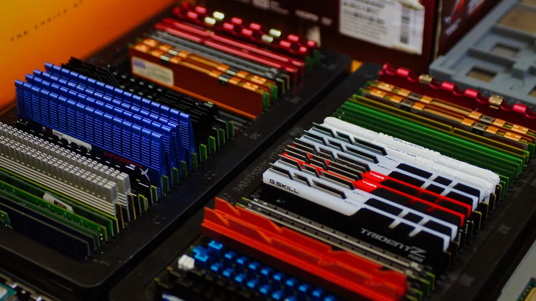 Students Compete in Real CPU and GPU Overclocking Tournaments at a Polish High School