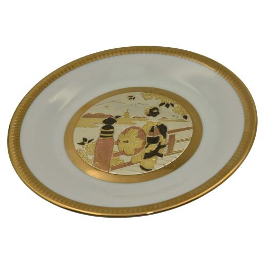 Front view of a Japanese Chokin plate.png
