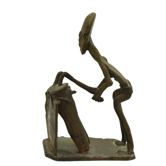 Antique Ashanti bronze gold weight looking west.png