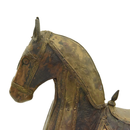 Rajasthani wooden Marwari horse looking west close up.png