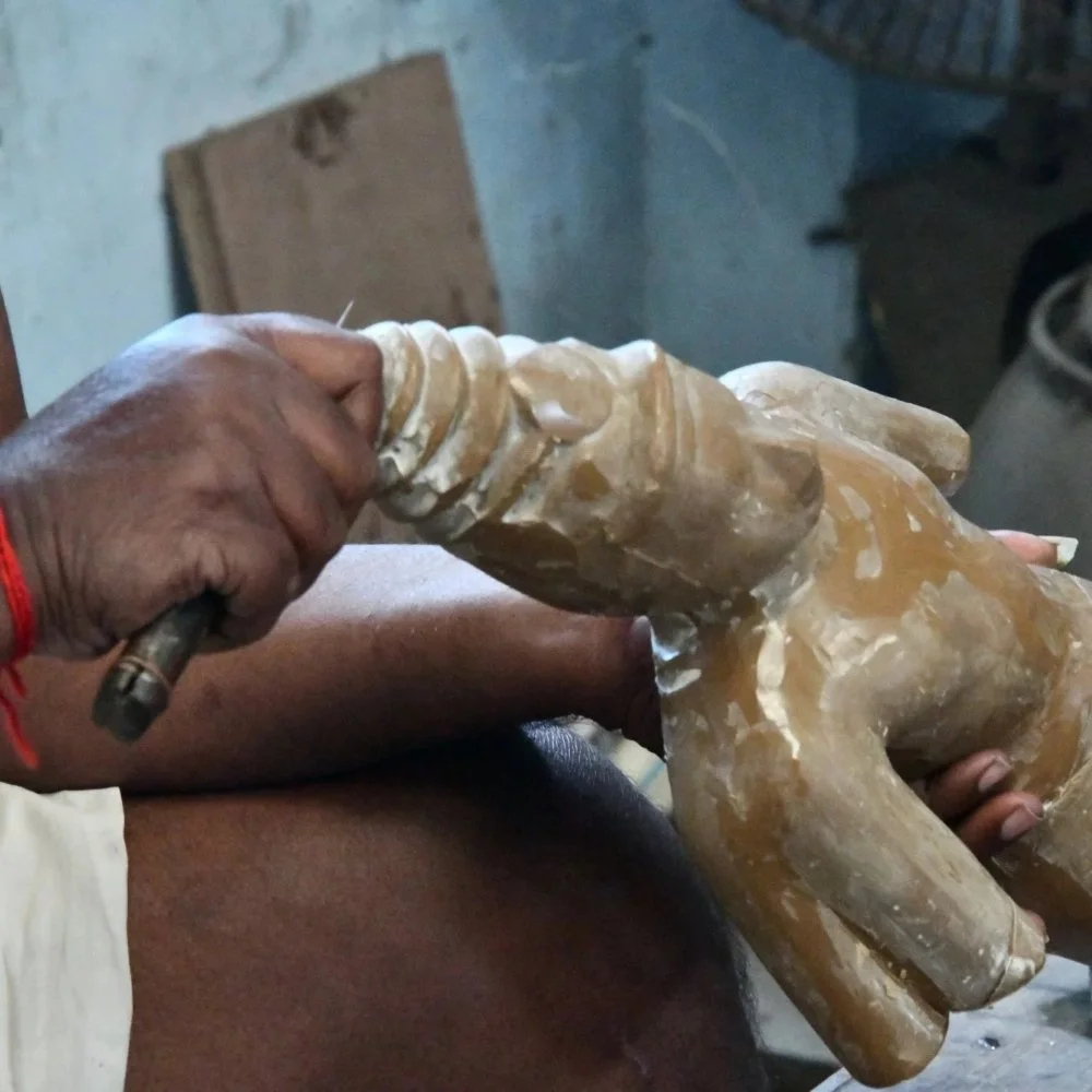 Hindu diety be carved out of wax for chola bronze