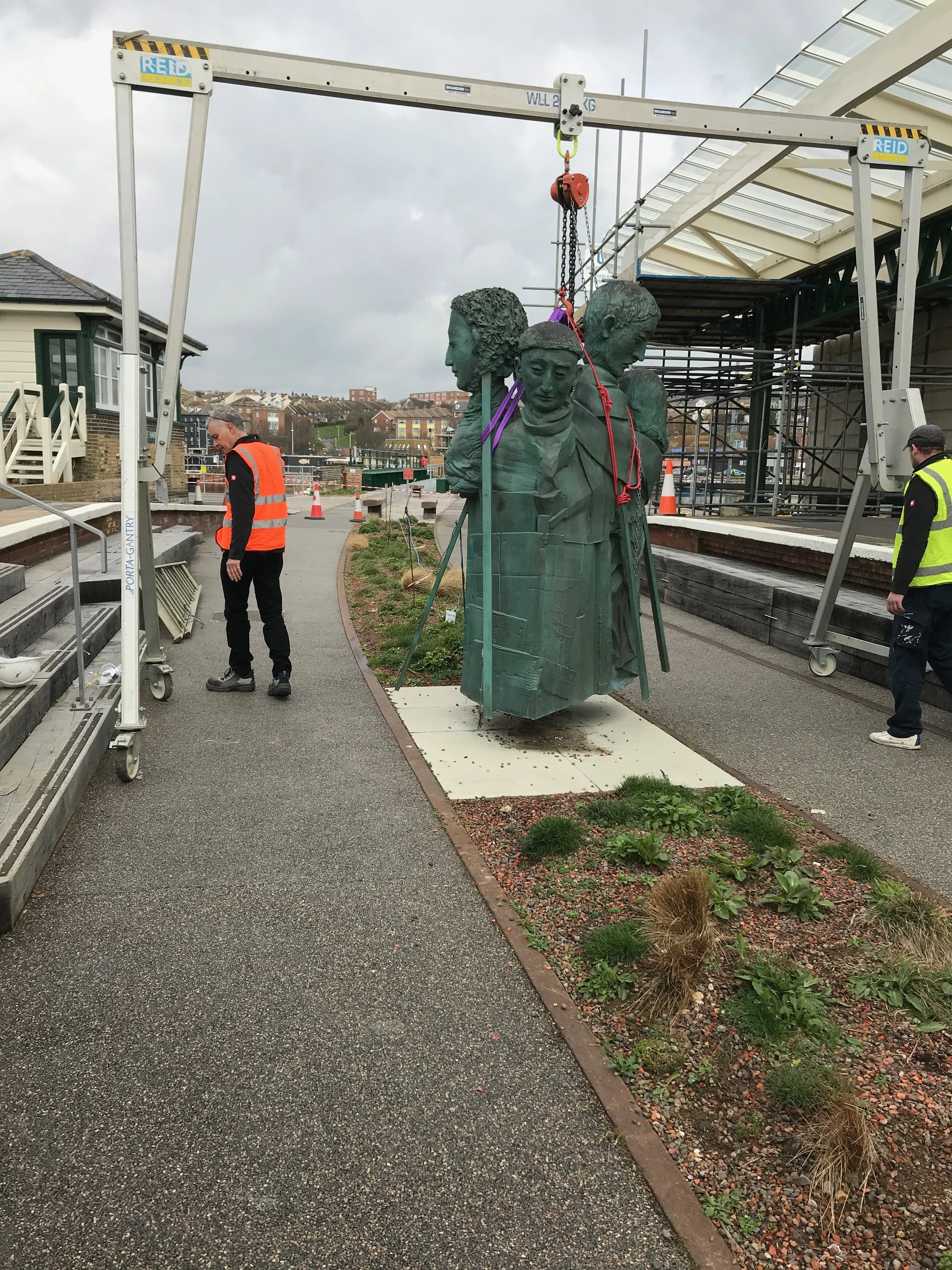 Oranssi project: studio shed