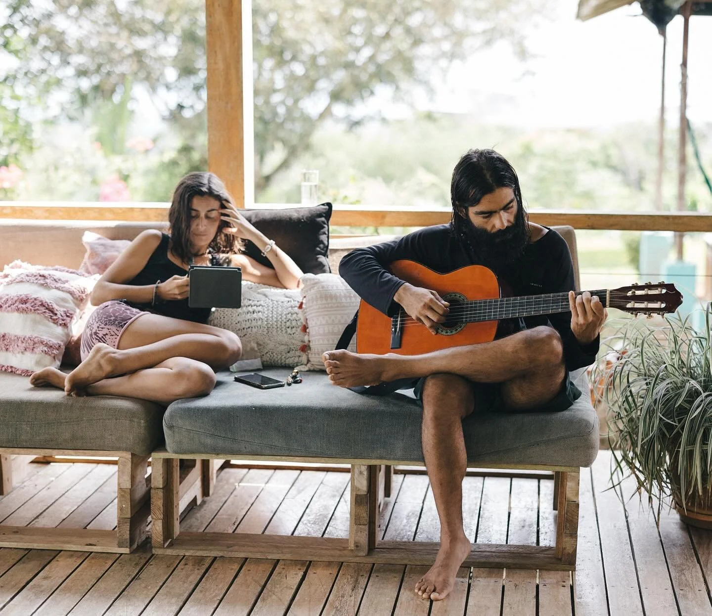 Most places pull you in every direction.
Balsa Nueva asks you to pause.

Here, time slows to the rhythm of your soul. Whether it&rsquo;s the quiet melody of the jungle, the pages of a book, or the stillness of your own breath, this is your space to r