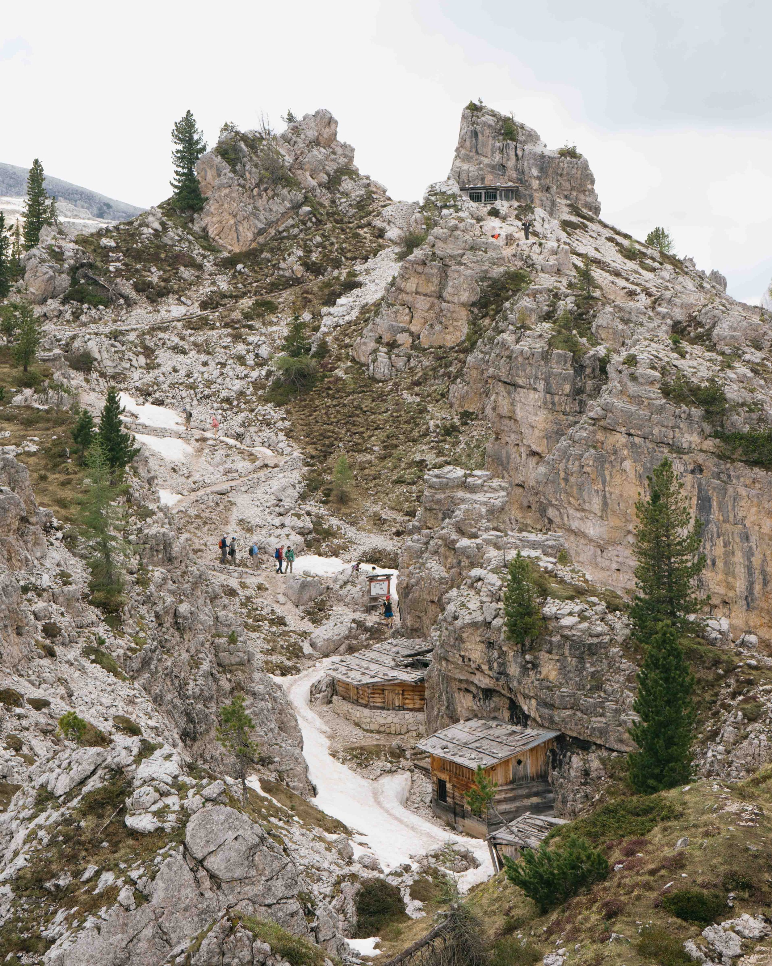 Explore the Best of Alta Via 1: A Flexible 2-4 Day Dolomites Hut-to-Hut Hiking Itinerary