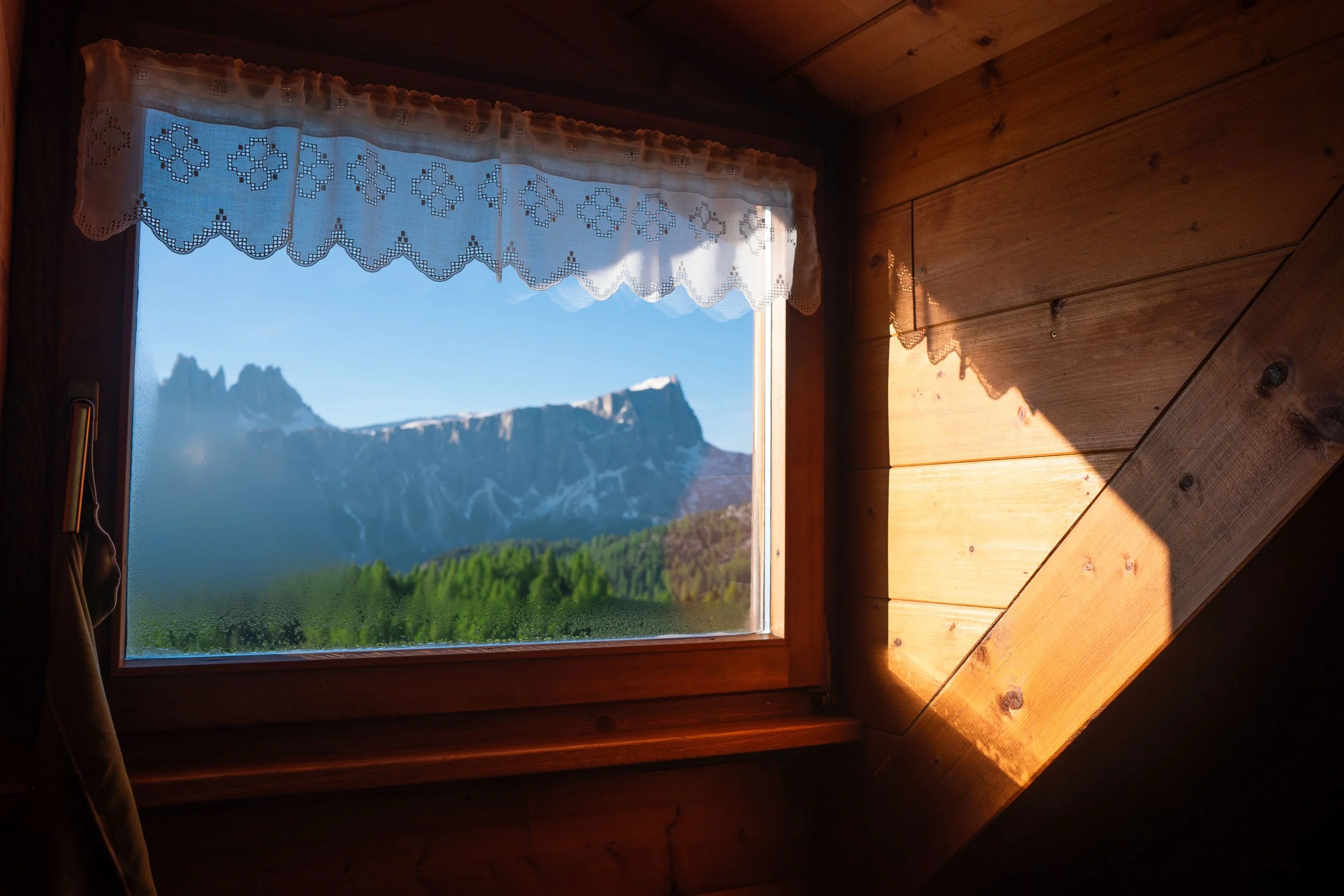 【多洛米蒂】AV1 徒步山屋預訂全攻略（2026 最新更新版）