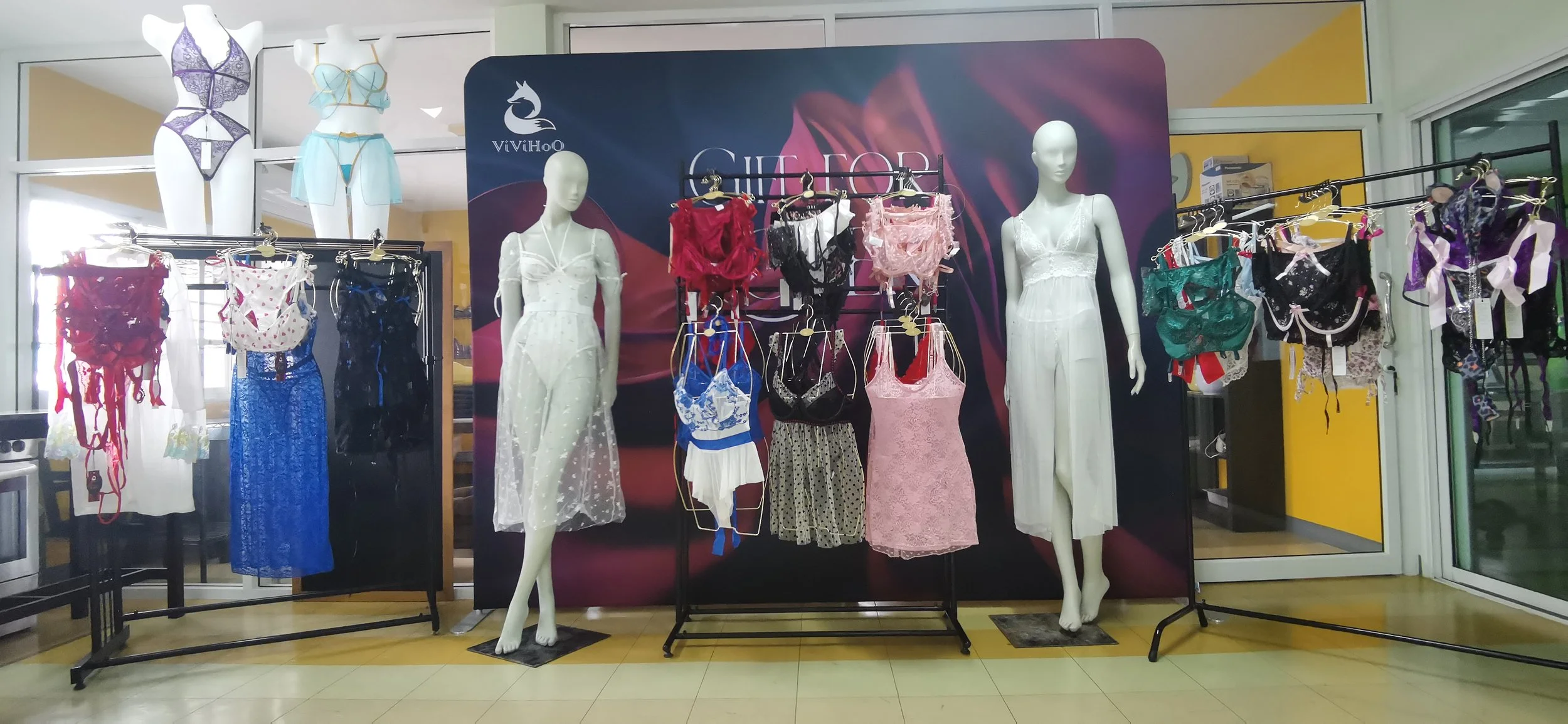 Yiyi Sexy Lingerie Factory Enters International Market
