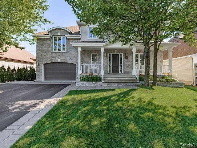 381 Av. des Peupliers Bois-des-Filion