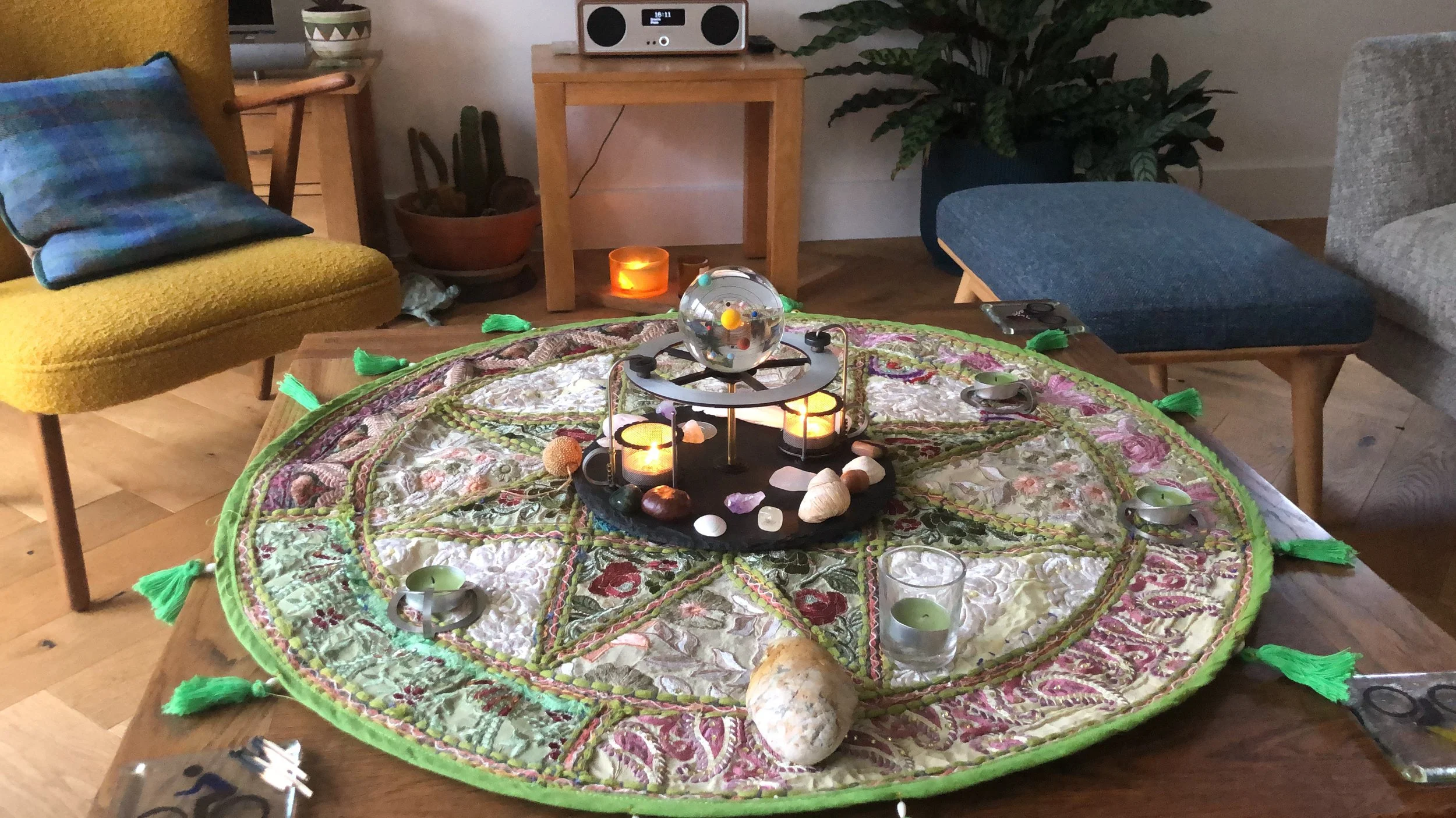 Soft Earth Womens Circle