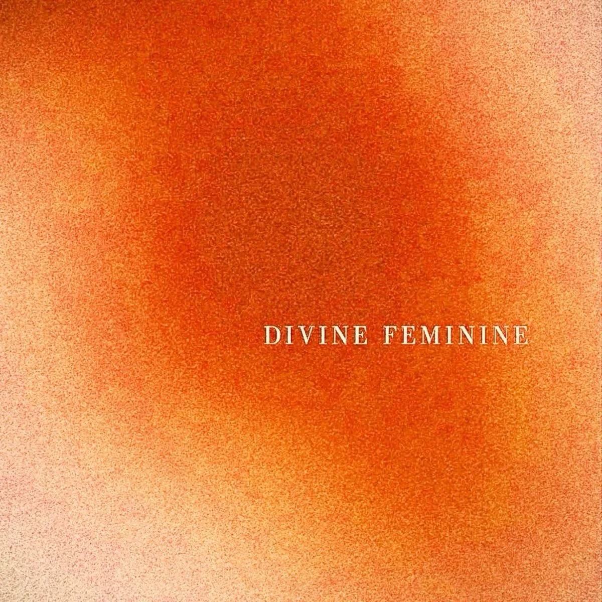 ✨ La Divine F&eacute;minine 🟠

L&rsquo;&eacute;nergie que l&rsquo;on ch&eacute;rit, c&rsquo;est celle que l&rsquo;on attire. 

C&rsquo;est l&rsquo;&eacute;nergie sacr&eacute;e qui vibre en nous, celle de l&rsquo;intuition, de la cr&eacute;ativit&eac