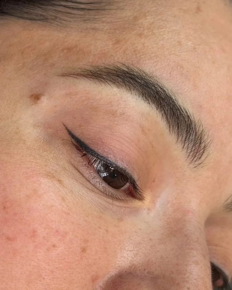 We’re ditching microblading.              So WTF are nano brows?