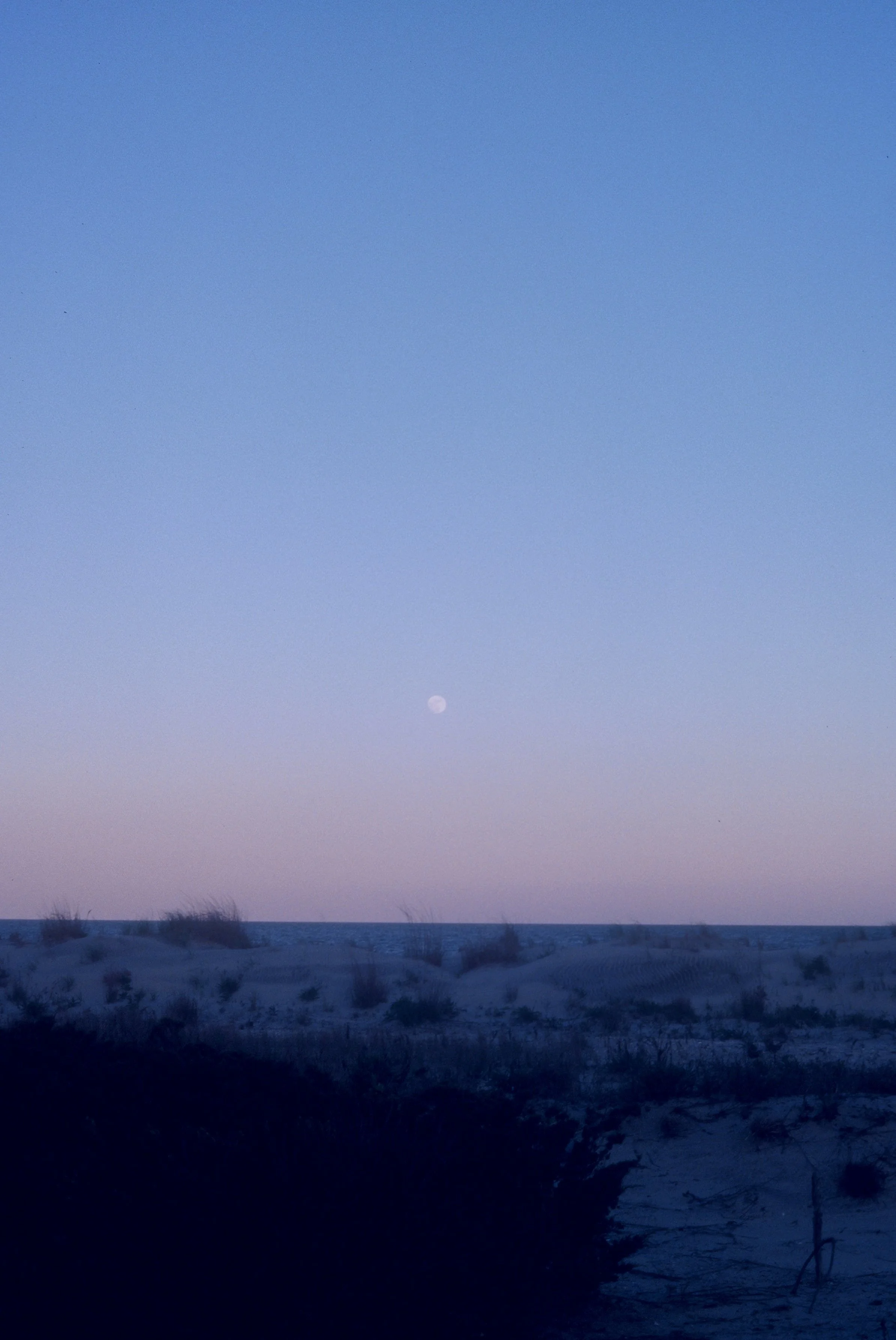 Rehoboth, DE. Kodak Ektachrome 100G (exp. 2001)