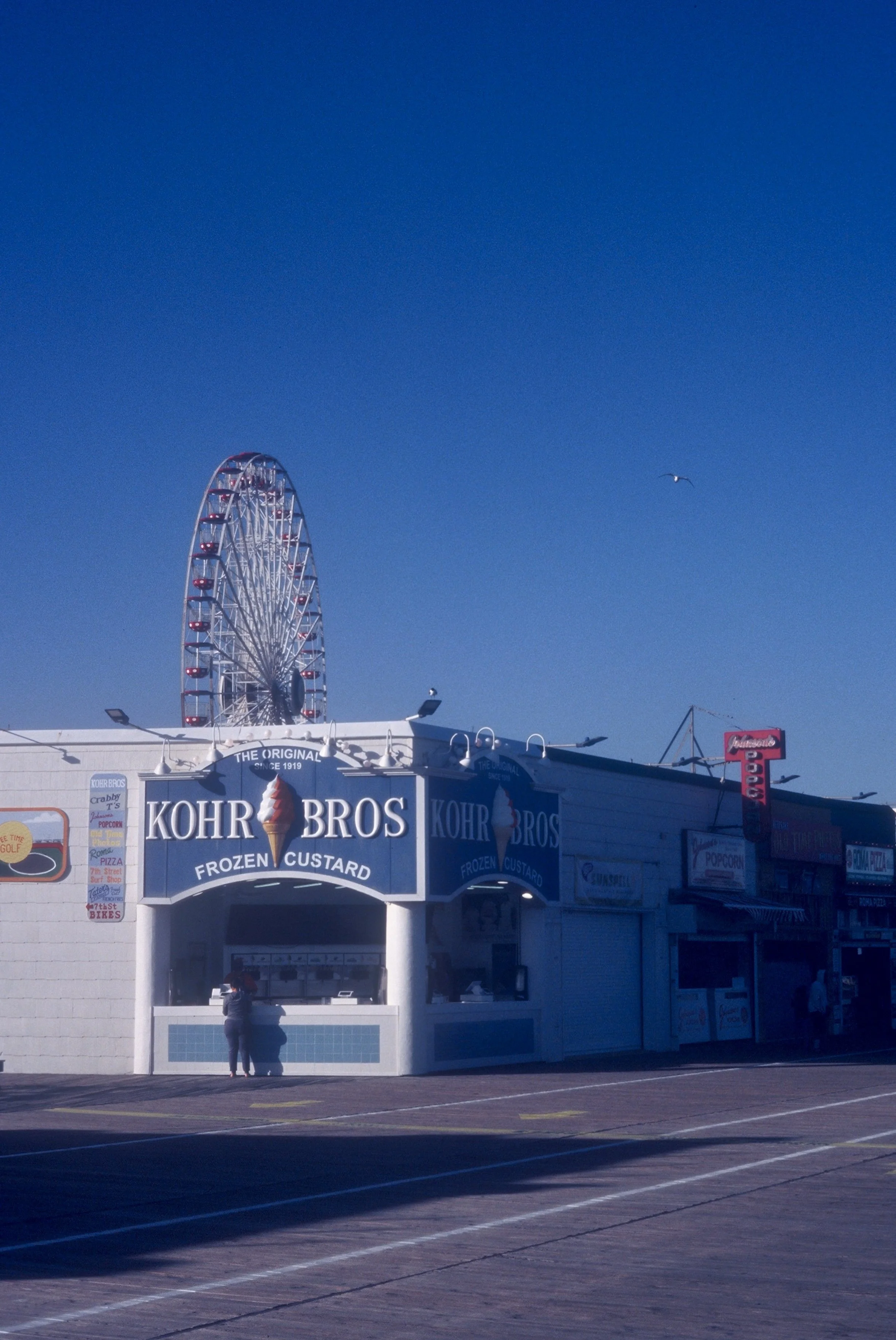Ocean City, NJ. Kodak Ektachrome 100G (exp. 2001)