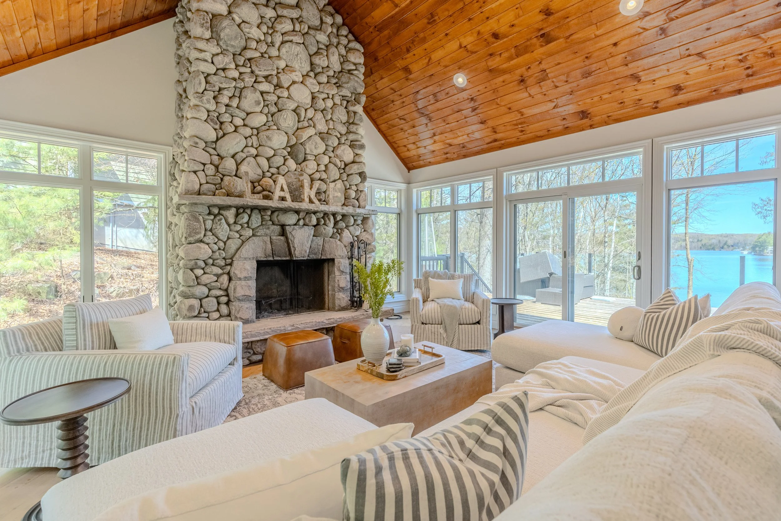 386 Swallowdale Road Room Shots-17.jpg