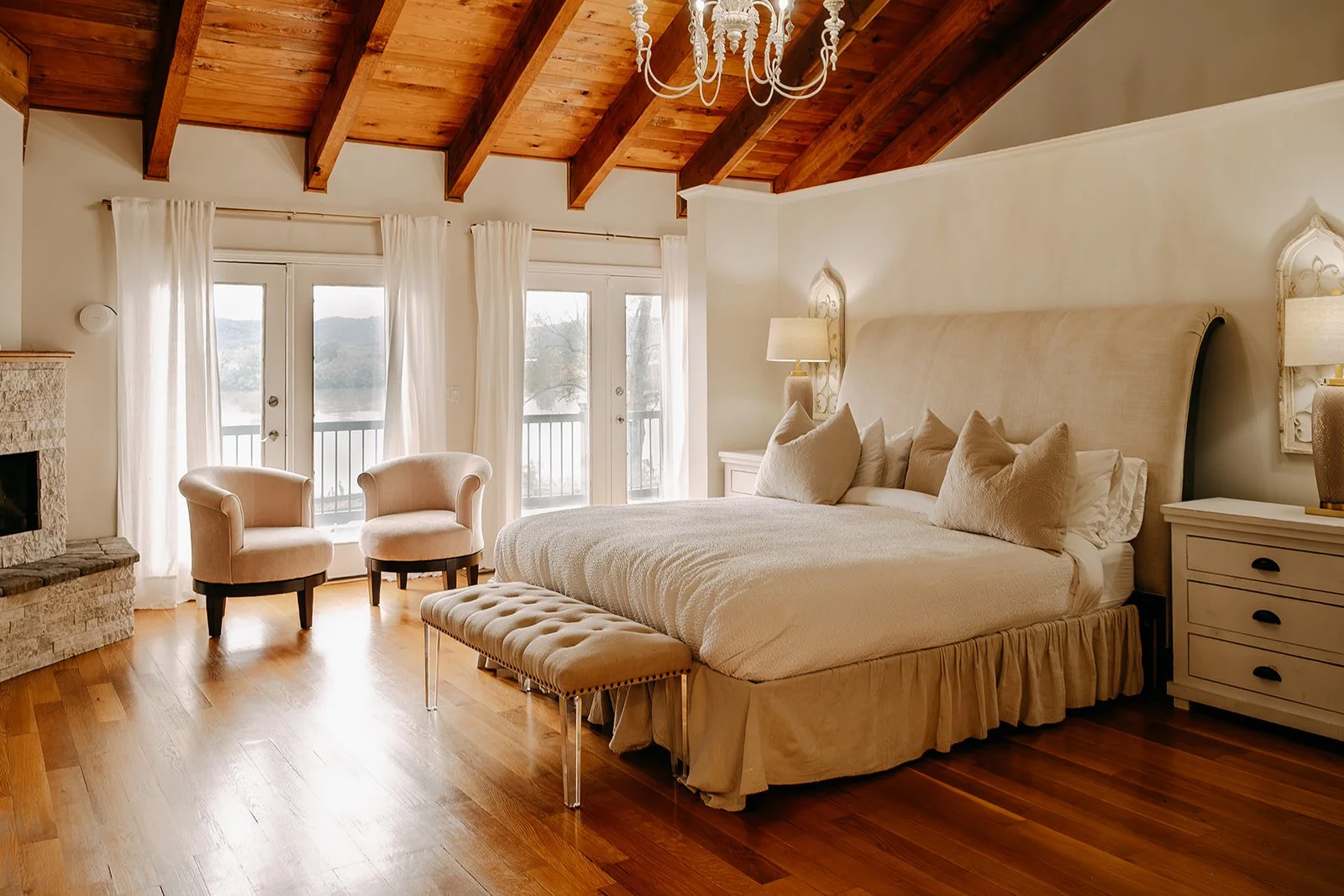 Bedroom in Kentucky Airbnb