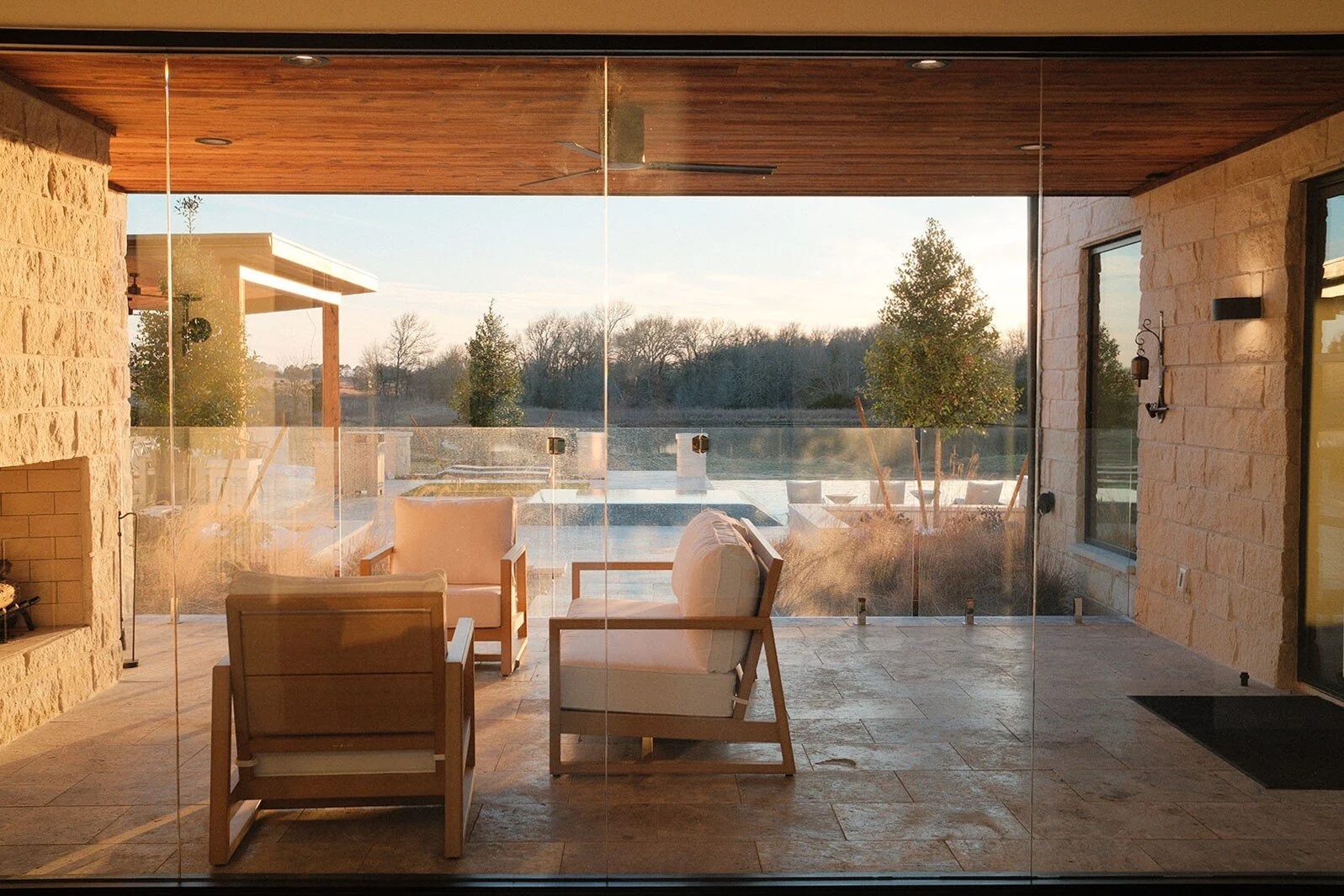 a gorgeous outdoor scene of an Airbnb in Texas