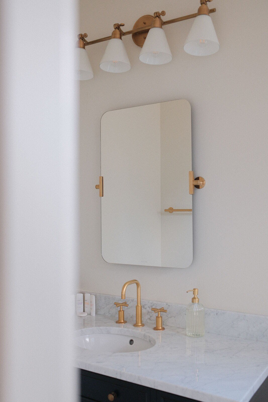 Element-Ranch-Airbnb-with-Keywords-7-f4a0f0f9481fa48d927ba27ede5b652a.jpg