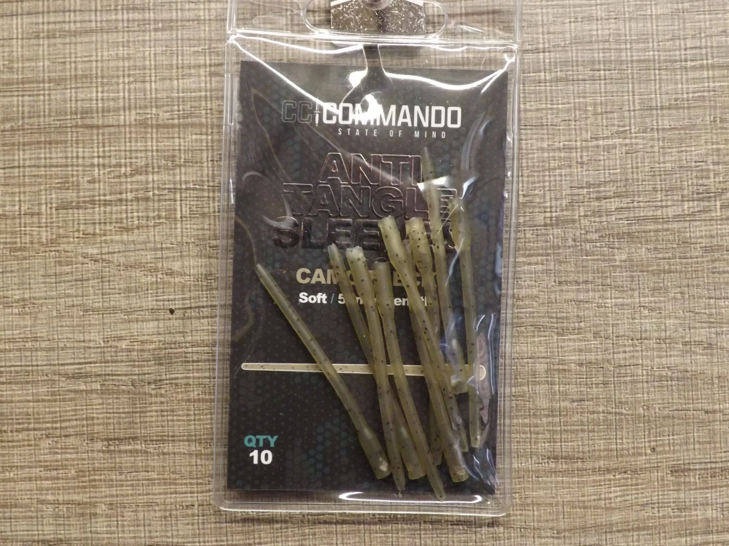 Commando Anti Tangle Sleeves Camo Fleck Soft 50mm