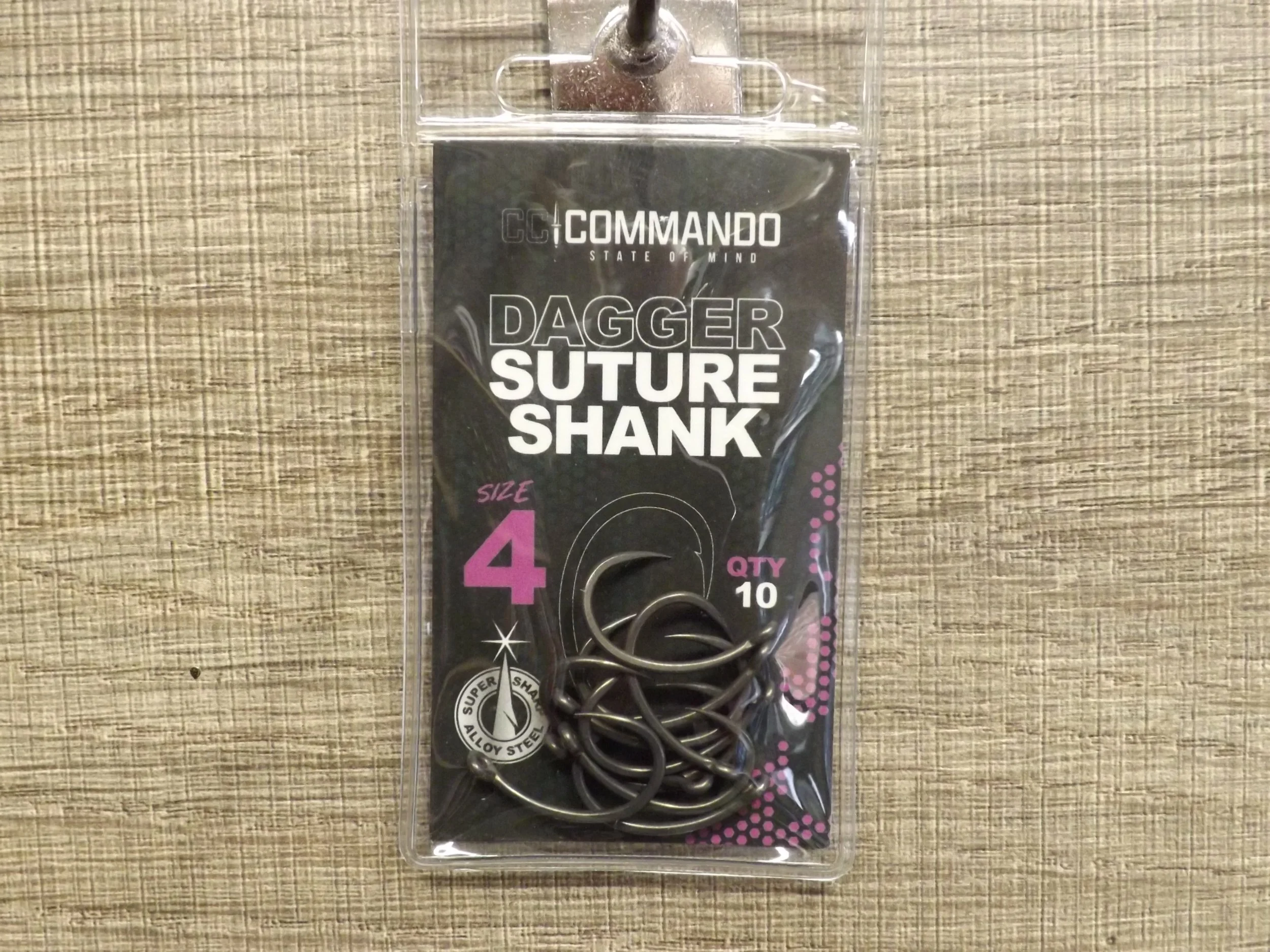 Dagger Suture Barbed Size 4