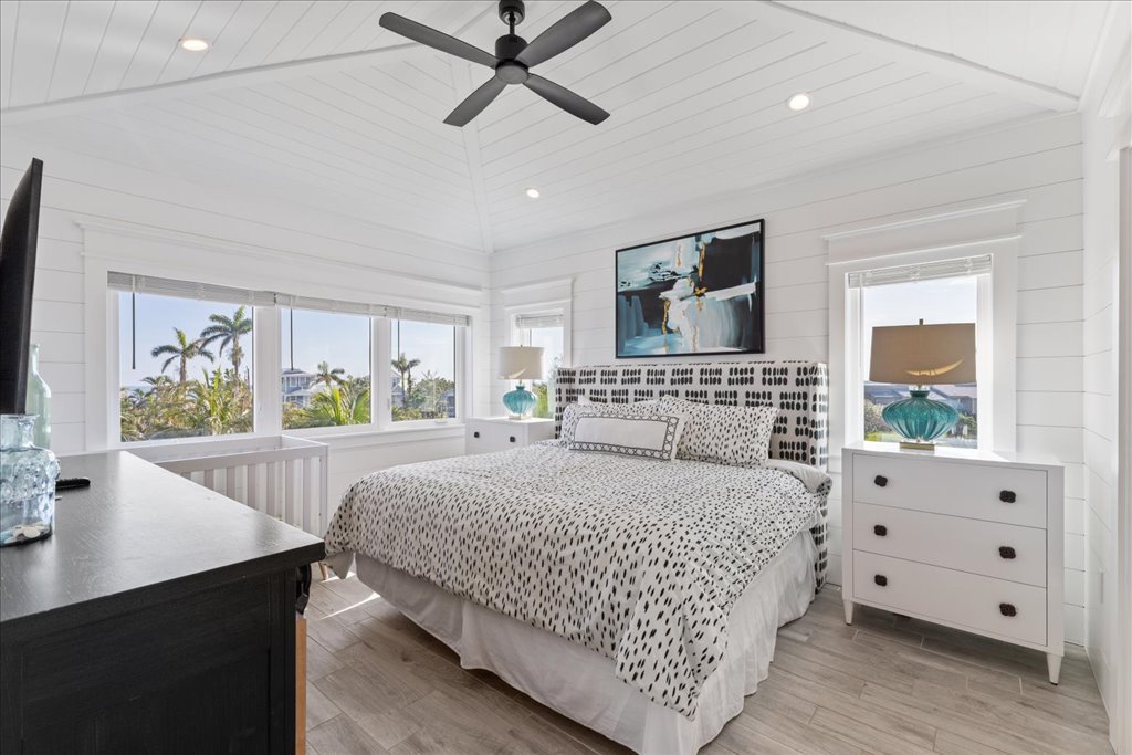 28-Bedroom 3.jpg
