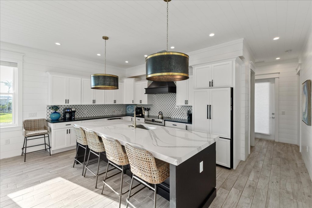40-Kitchen 1.jpg