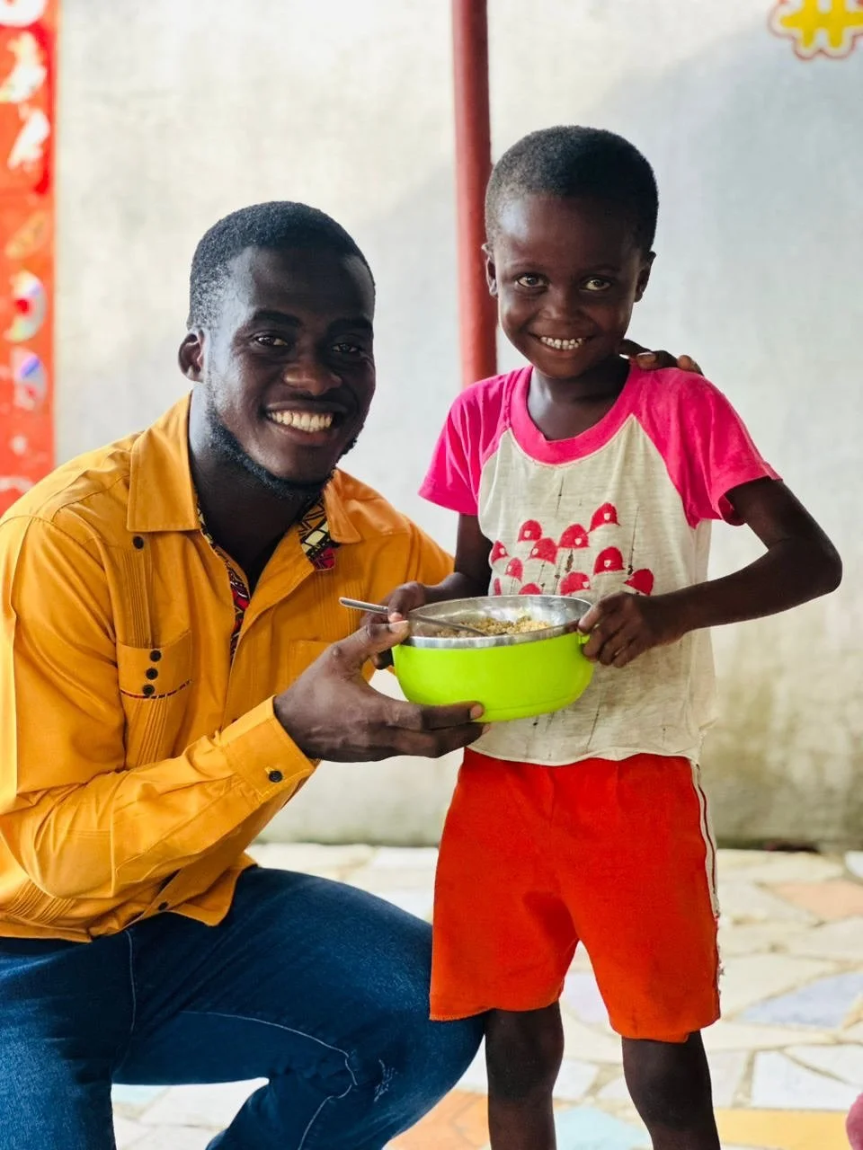 This week, we visited the children of Versailles, and every week, our hearts are moved all over again. 

This week, we had the joy of sharing a meal with them, seeing their smiles light up, and knowing they went home with full bellies. These children