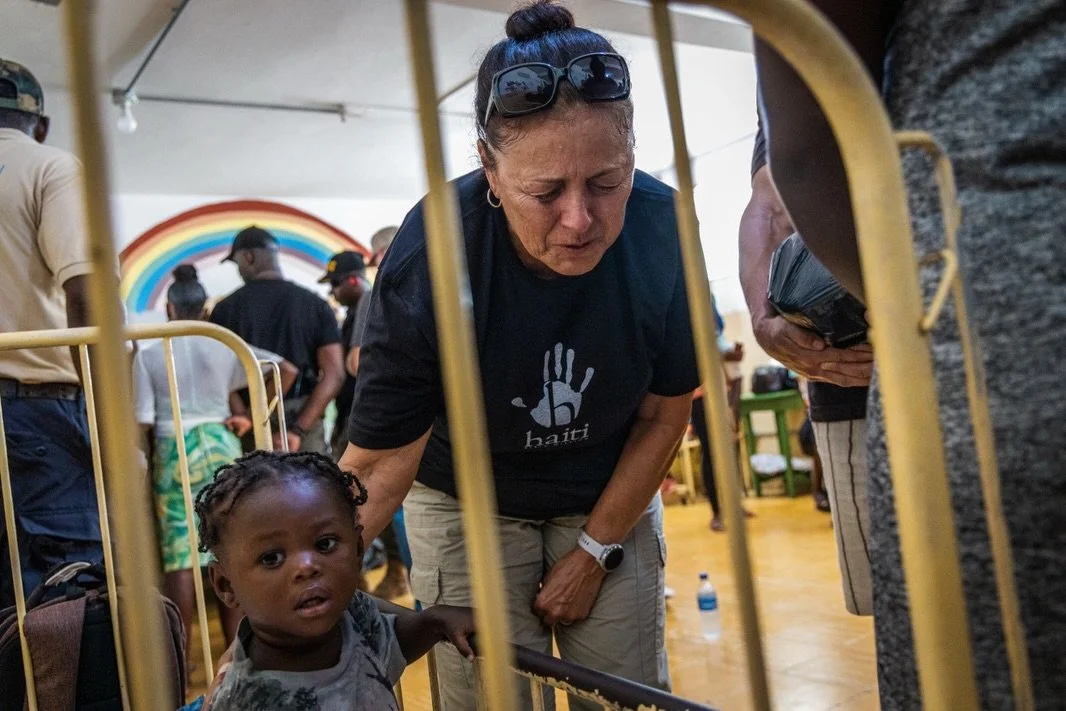 Last week we stepped into the hospital for Haiti&rsquo;s Heroes, and what we saw was heavy.
Children fighting battles they didn&rsquo;t choose&hellip; some without parents, others with families who simply can&rsquo;t afford the medicine they need. It