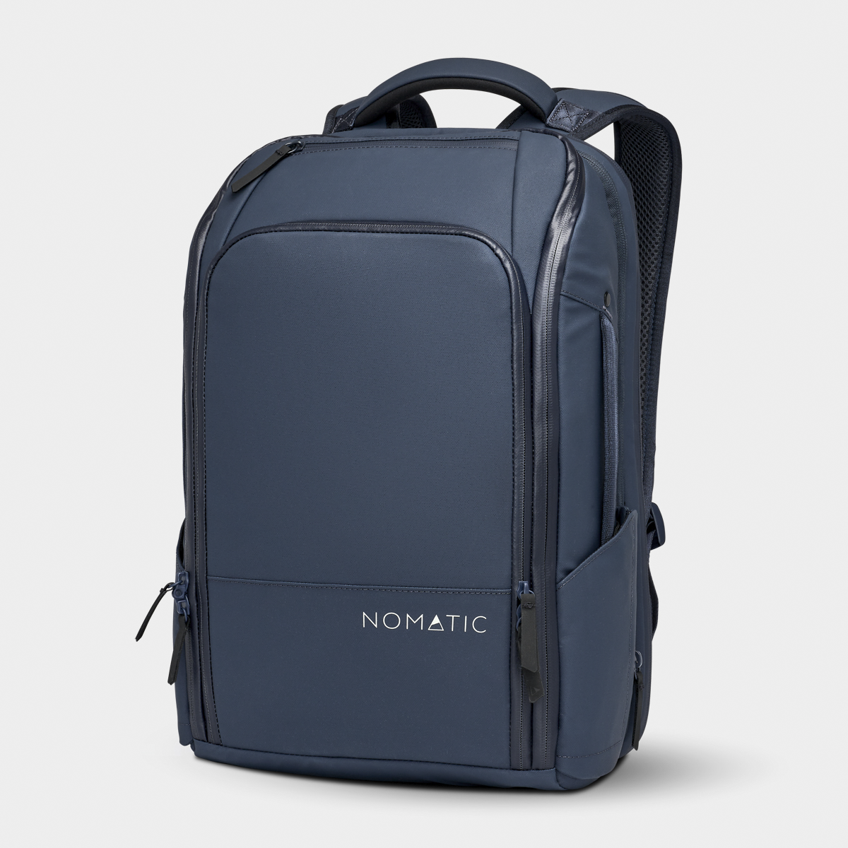 TRPK30-NVY-02_TravelPack20L_NOMATIC_ECOMM_01.png