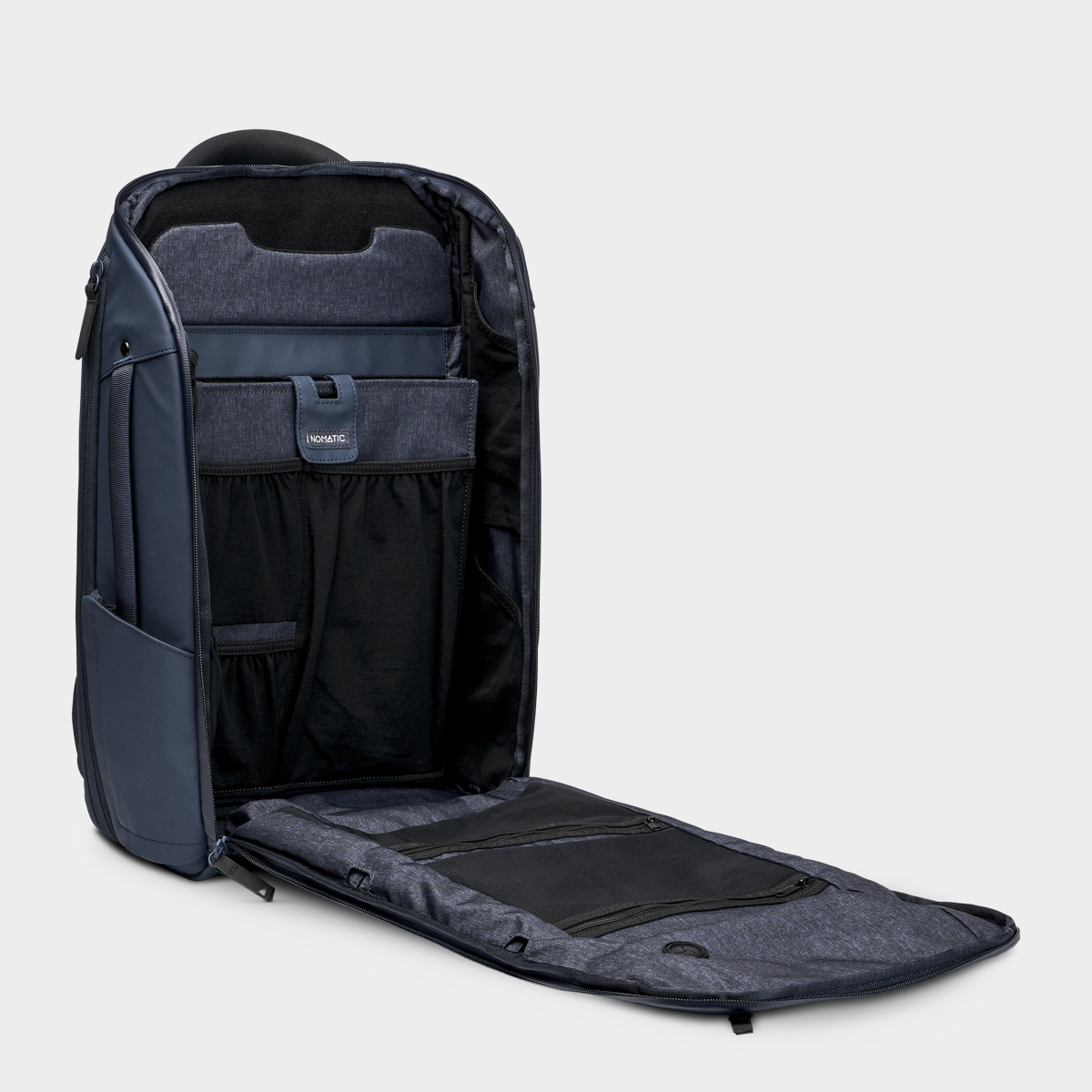 EDBK25-NVY-02_Backpack20L_NOMATIC_ECOMM_02.png
