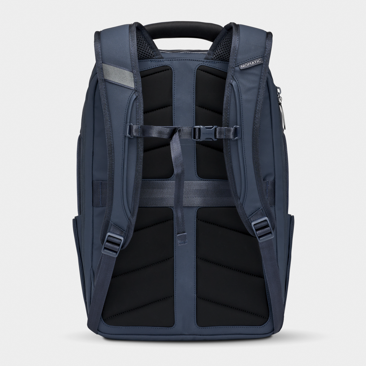 EDBK14-NVY-01_Backpack14L_NOMATIC_ECOMM_05.png