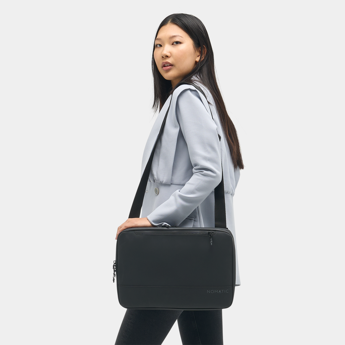 EDTC00-BLK-01_TechCase_Black_NOMATIC_OM_02.png