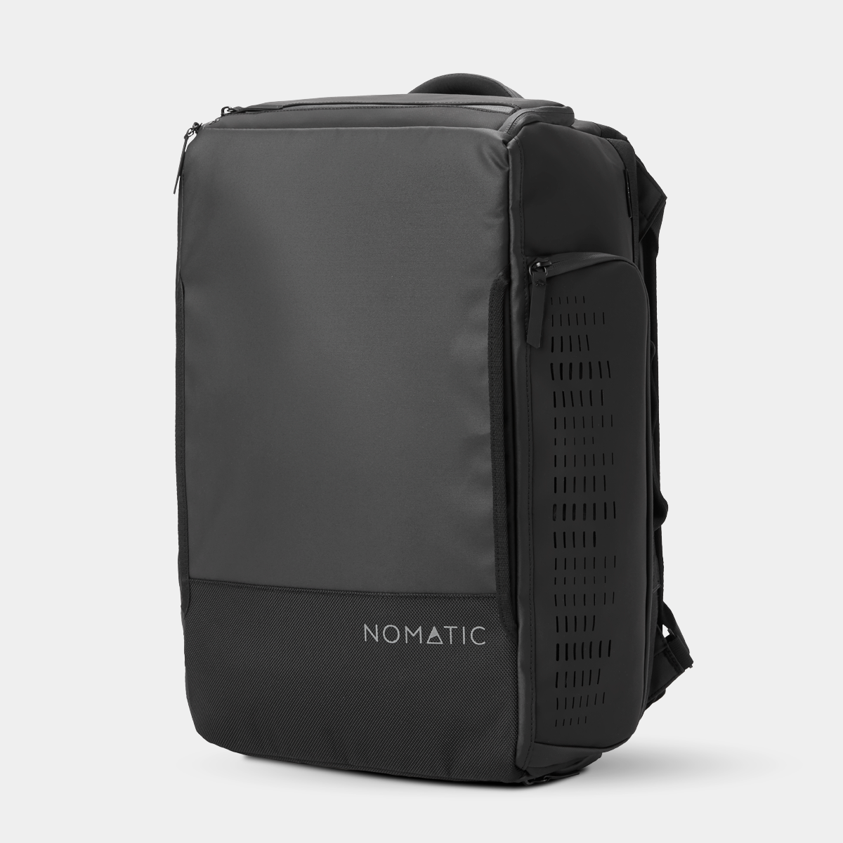 TRBG30-BLK-02_TravelBag30L_Nomatic_AngleFront.png