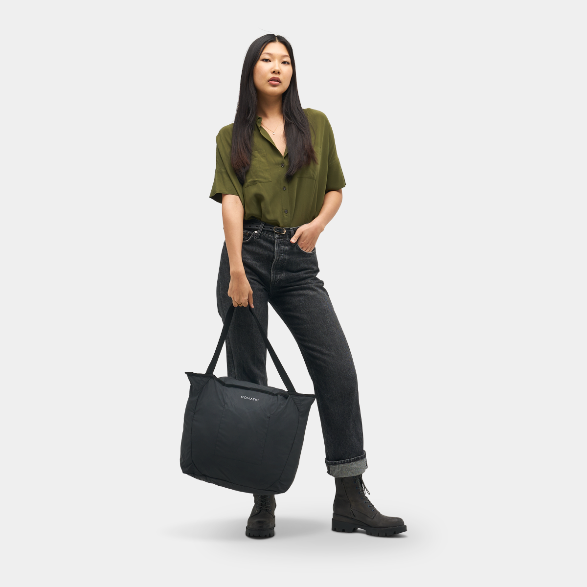 CTOT28-BLK-01_NavigatorCollapsibleTote28L_BLACK_NOMATIC_OM_01.png