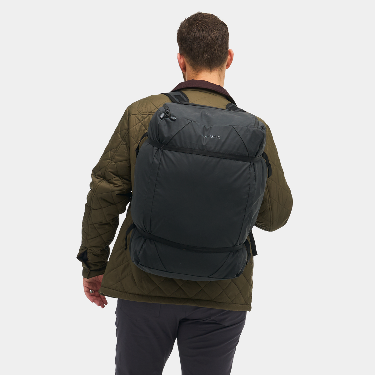 CDUF42-BLK-01_NavigatorCollapsibleDuffle42L_BLACK_NOMATIC_OM_02.png