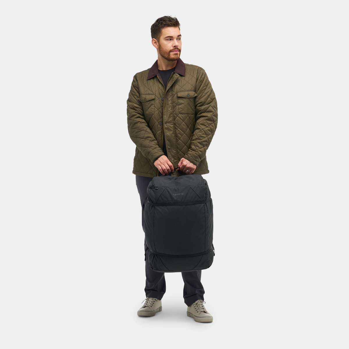 CDUF42-BLK-01_NavigatorCollapsibleDuffle42L_BLACK_NOMATIC_OM_01.png