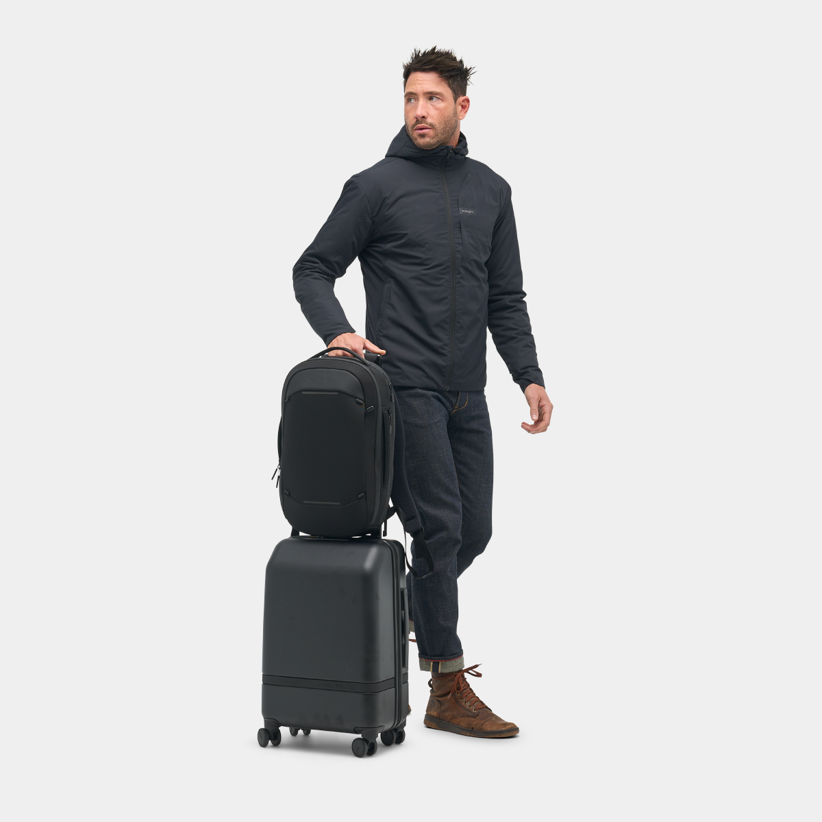 NVBP15-BLK-01_NavigatorPack15L_BLACK_NOMATIC_OM_03.png