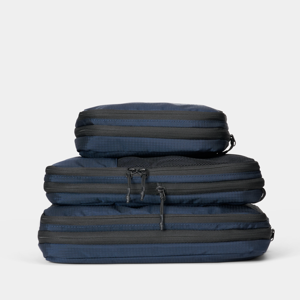 GROUP_PackingCubes_NAVY_NOMATIC_004.png