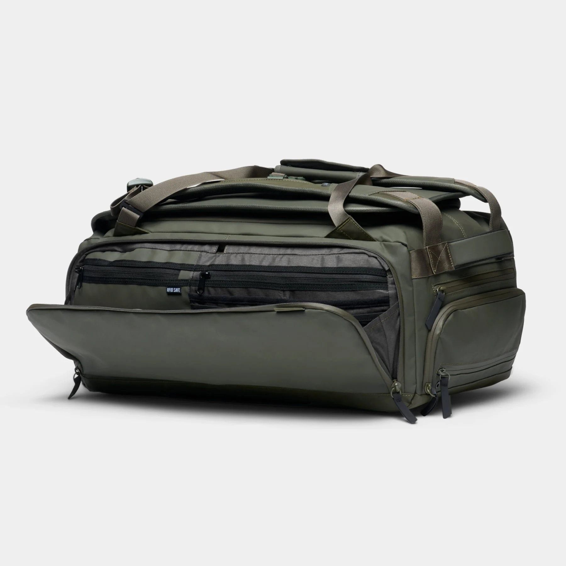 CARO40-04-TechPocket-1.jpg