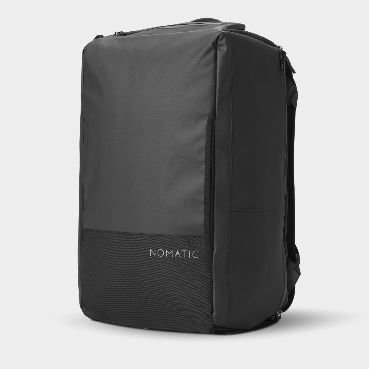 TRBG40-BLK-02_TravelBag40L_Nomatic_AngleFront.png