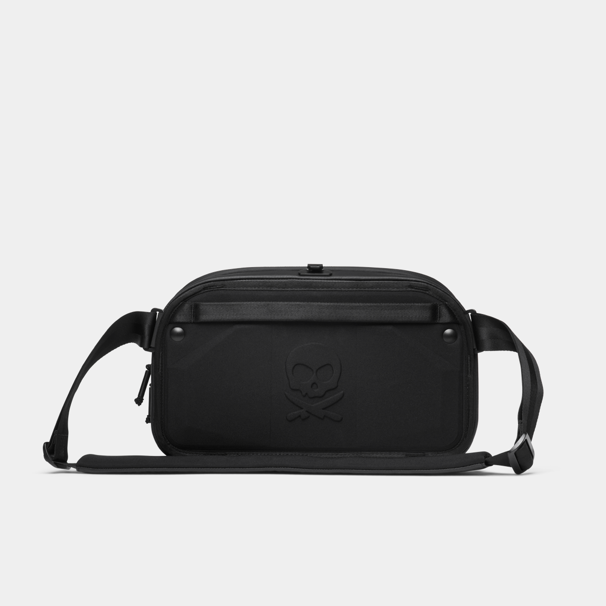 PMSLNG-BLK-02_McKinnonSling8LV2_Black_NOMATIC_04.png