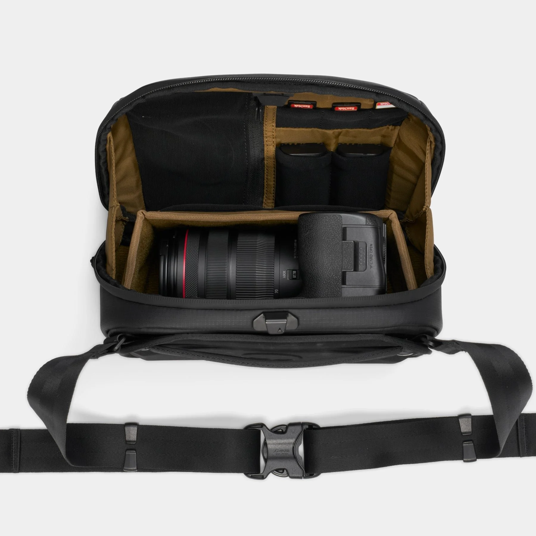 CARO30-04-TechPocket_c075ce2e-760c-48cb-a00e-a92fe1a1b257.jpg