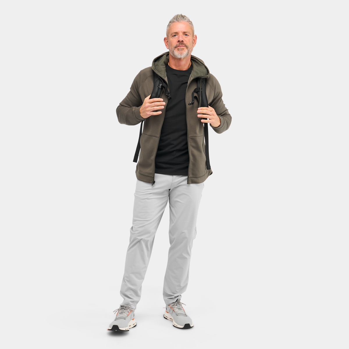 PMTP-00-BLK-02_McKinnonCameraPack35L_Black_NOMATIC_03.png