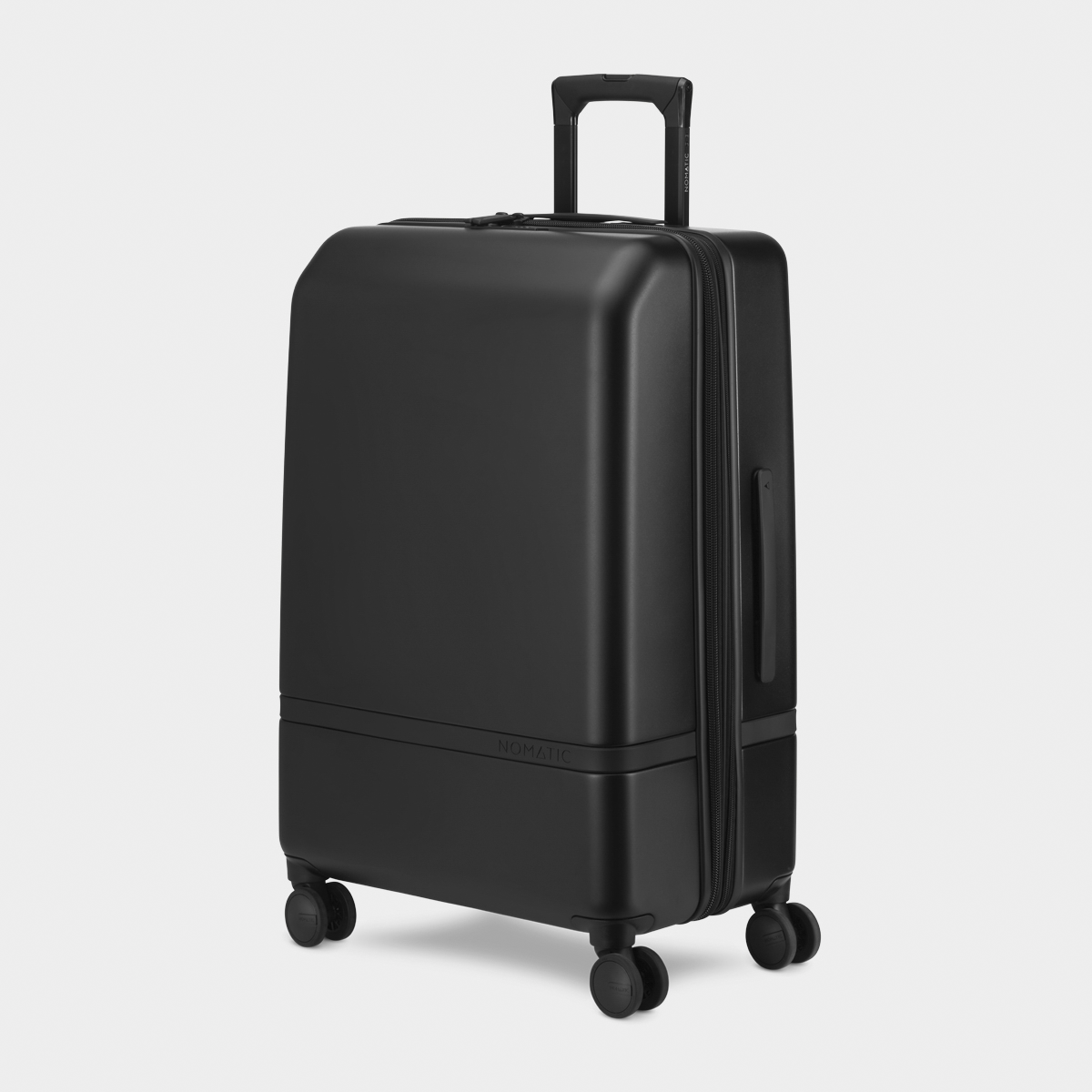 RLCI00-BLK-01_CheckIn_Black_NOMATIC_ecomm_26.png